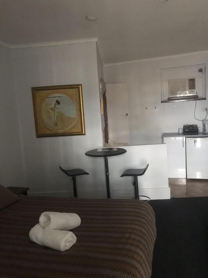 The Flinders Hotel Motel Port Augusta Esterno foto